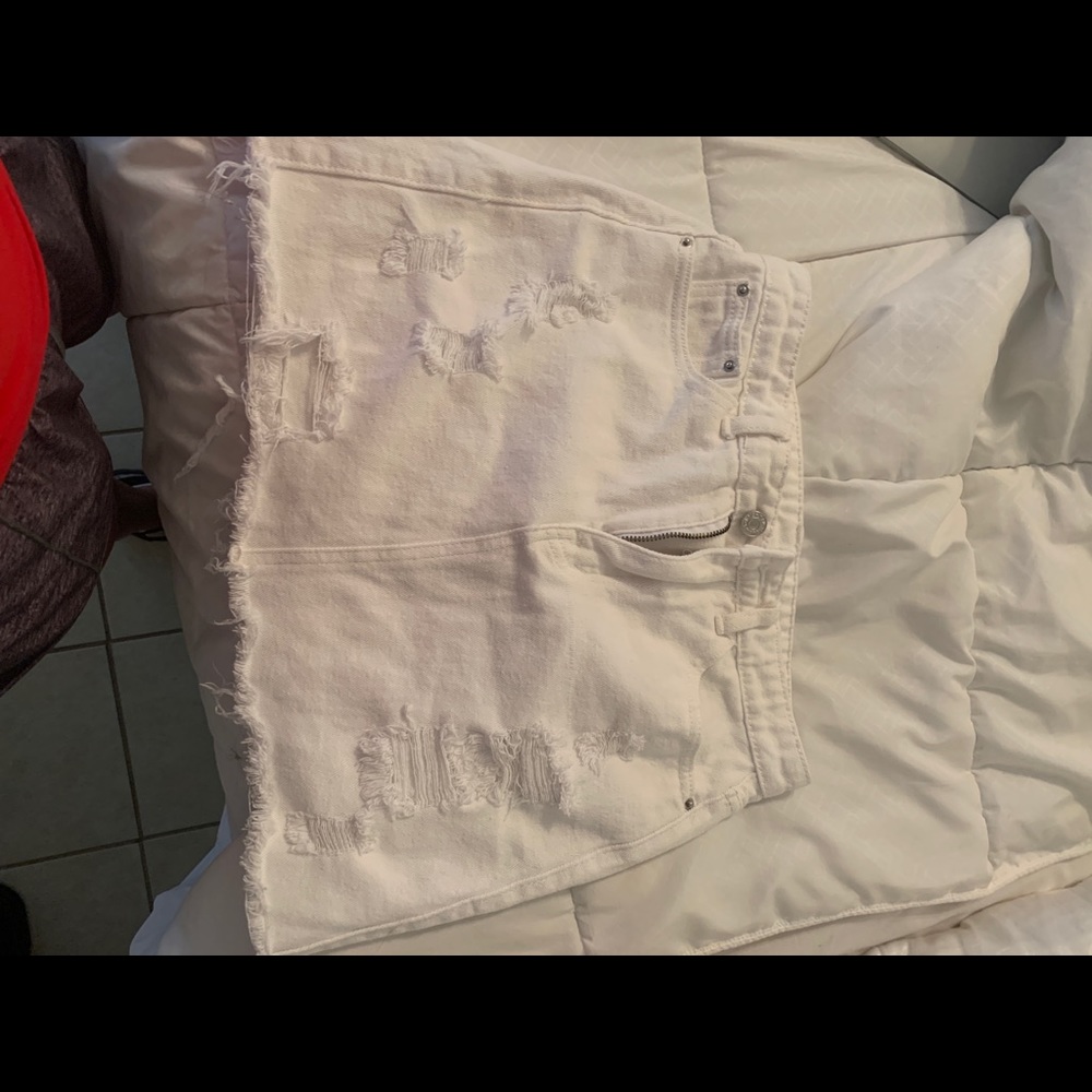 White denim skirt